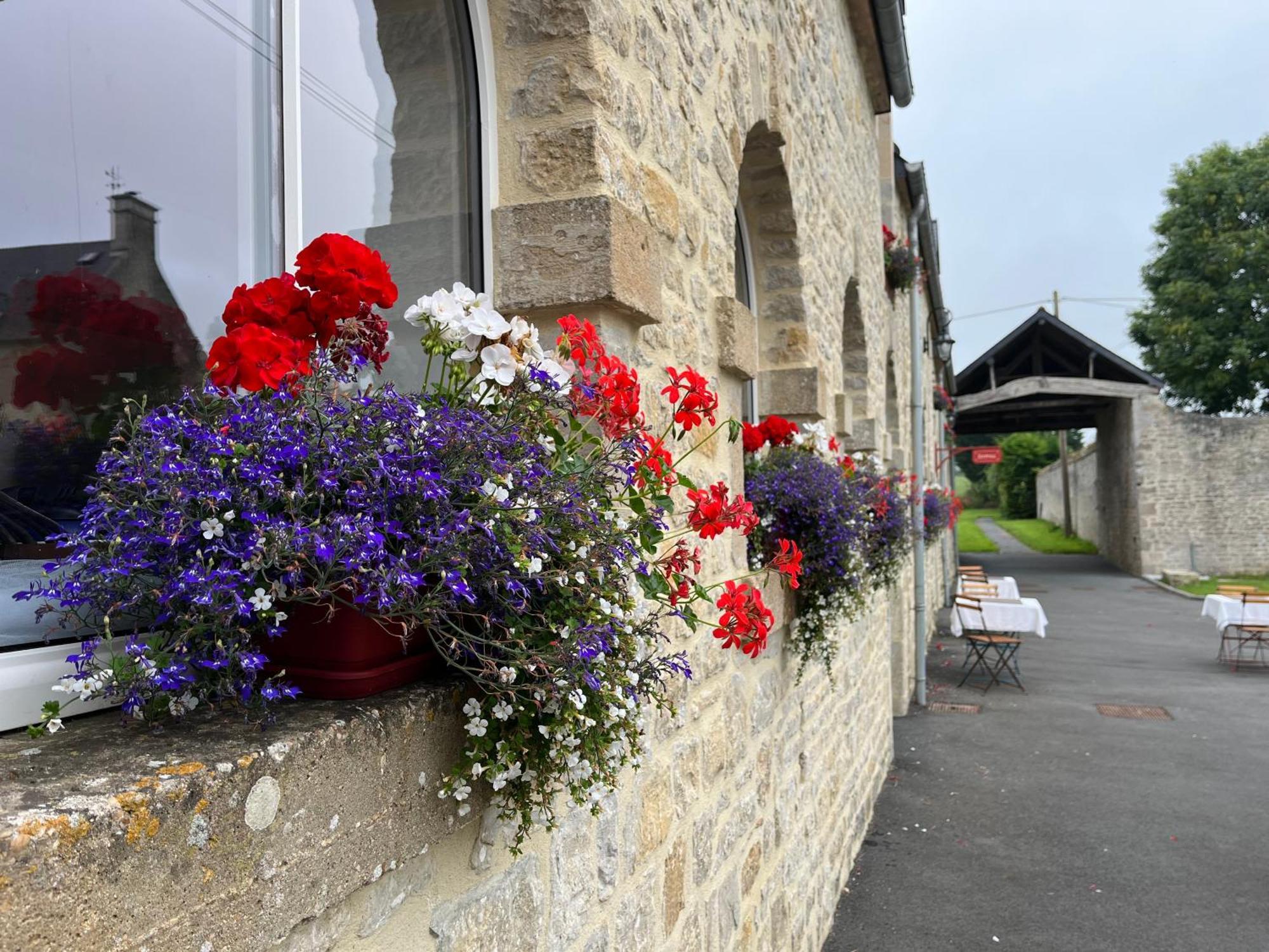 Saint-Martin-de-Varreville Chambre D'Hotes Le Domaine De La Vallee מראה חיצוני תמונה